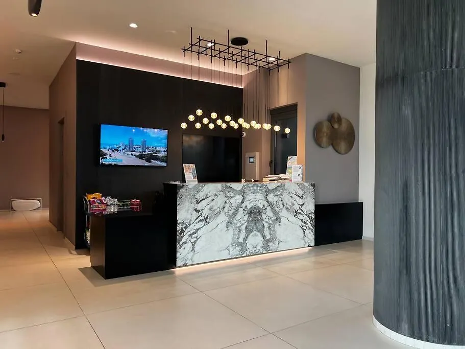 Daire Luxury Oceanview 1Br On Beach Cupecoy